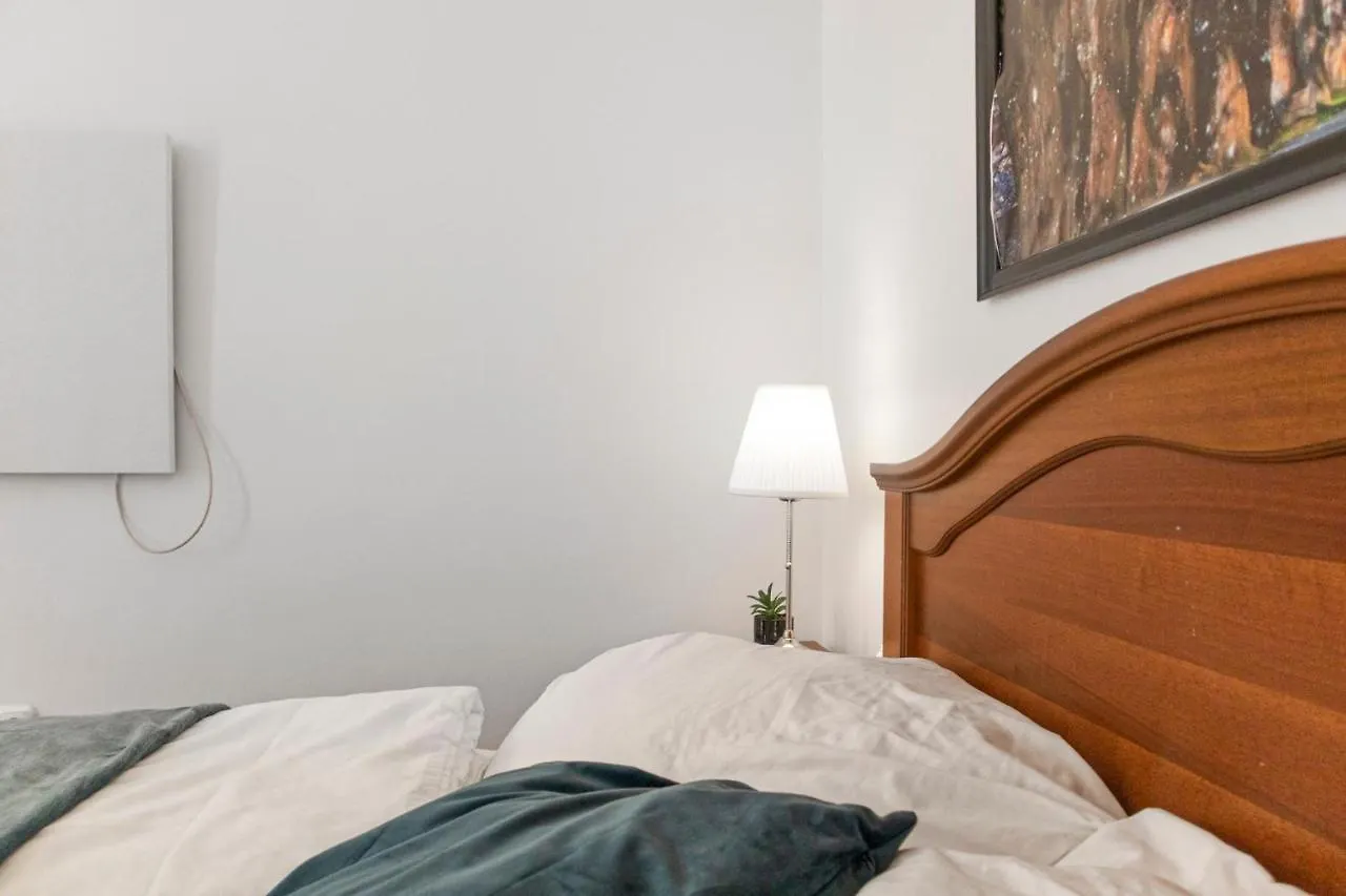 Budget & Friendly 1Br Apartment Well Connected Vienna 0*,  Austria
